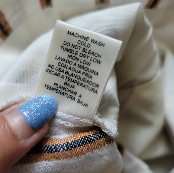 Love Tree Linen Crop Top Size Medium in Beige - Picture 10 of 11